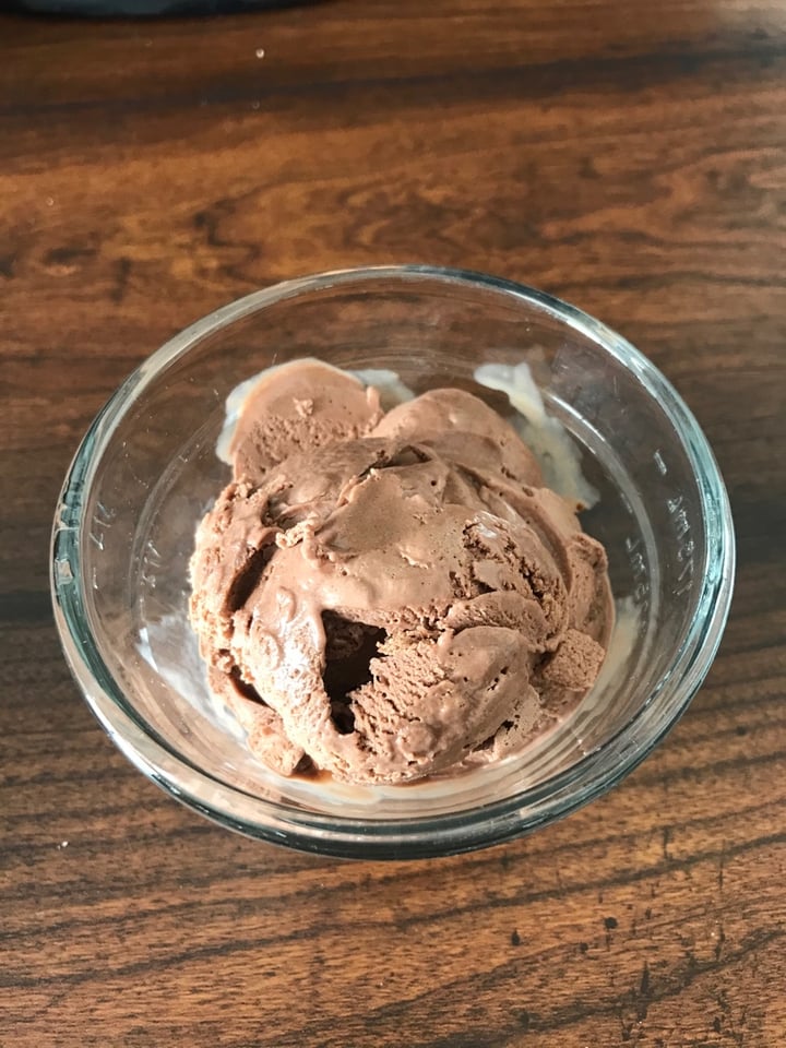 photo of So Delicious Dairy Free Chocolate Hazelnut Brownie Oatmilk Frozen Dessert shared by @dianna on  19 Feb 2020 - review