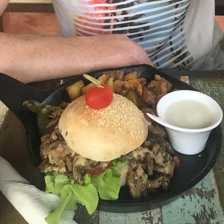 photo of Eat.Co Mushroom Burger shared by @natashathevegan on  29 Apr 2020 - review