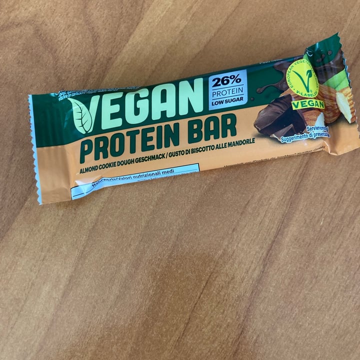 photo of Lidl vegan protein bar gusto di biscotto alle mandorle shared by @tizianamosesso on  20 Jul 2022 - review