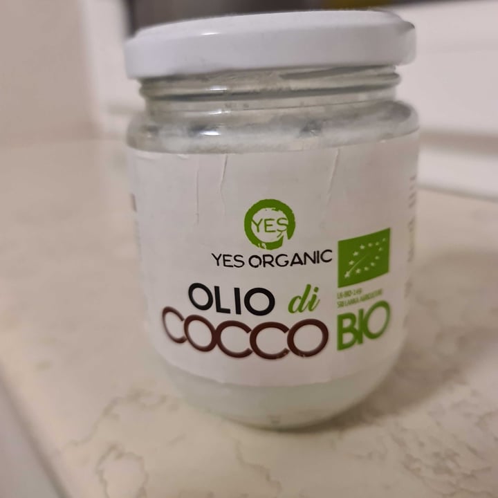 photo of Yes organic Olio Di Cocco Bio shared by @abillionthebest on  02 May 2022 - review
