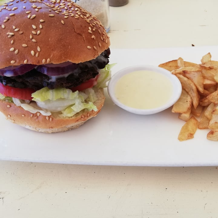photo of Plant - Camps bay Plant Burger shared by @udeshs on  20 Feb 2022 - review
