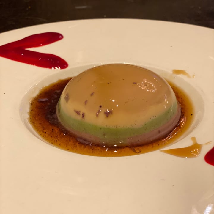 photo of Âu Lạc LA Flan shared by @stephaniegerard on  13 Dec 2021 - review