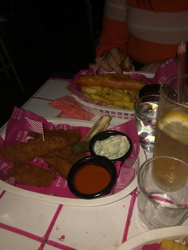 review photo of Evie's Disco Diner Jalapeño Poppers shared by @veggiewings on 11 Mar 2020 - review
