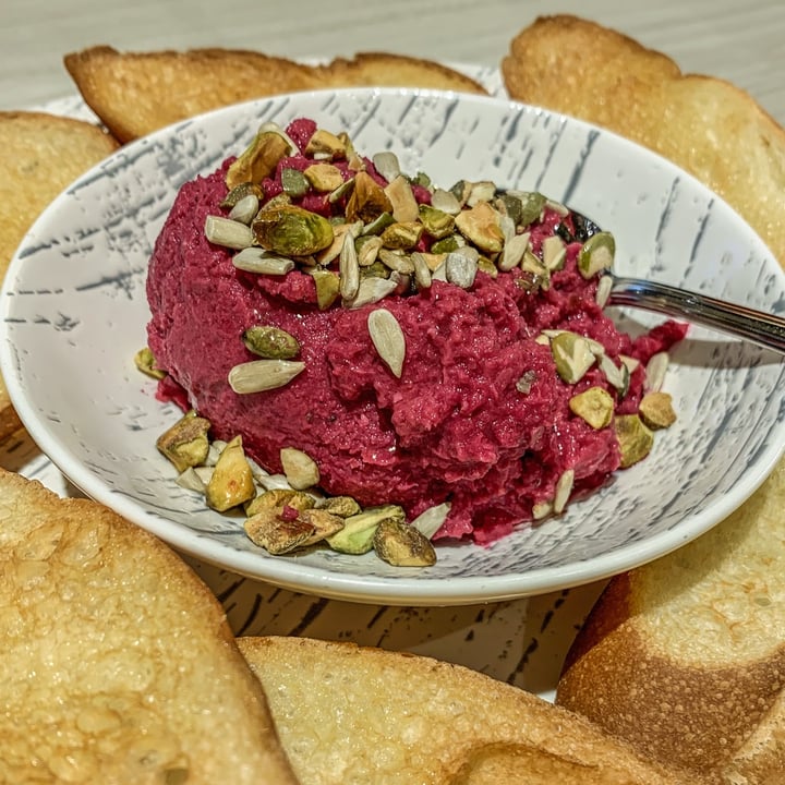 review photo of iVegan Beetroot Hummus shared by @katrinachew on 18 Jan 2022 - review