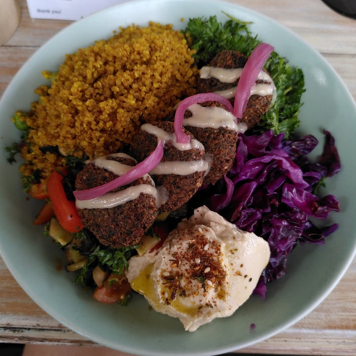 photo of I Am Vegan Babe Cafe Greek Bowl shared by @bezette on  09 Sep 2022 - review