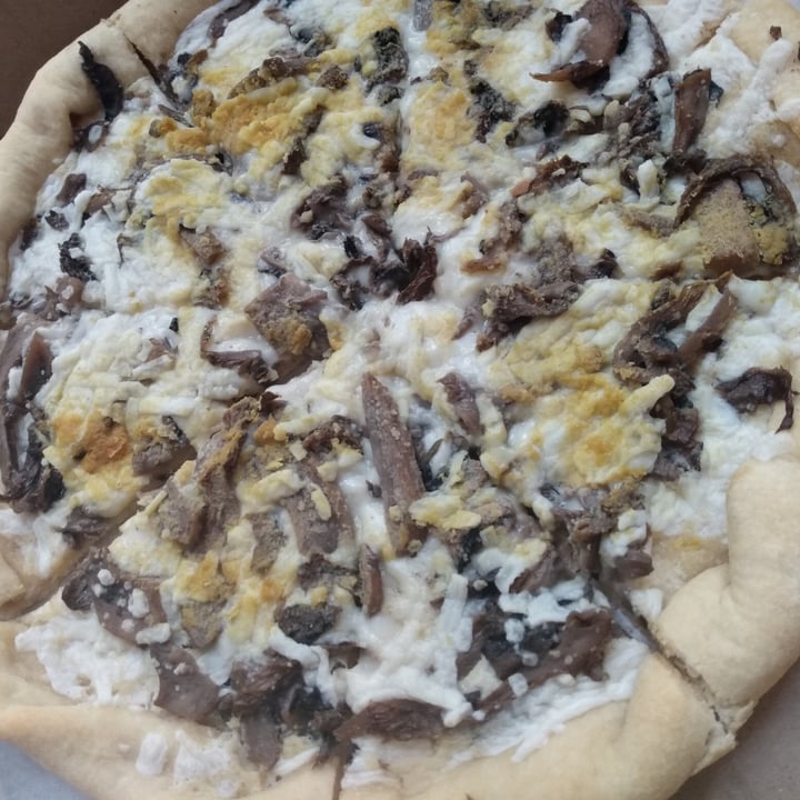 photo of Vegamo MX Pizza Fungi shared by @psai on  25 Jan 2021 - review