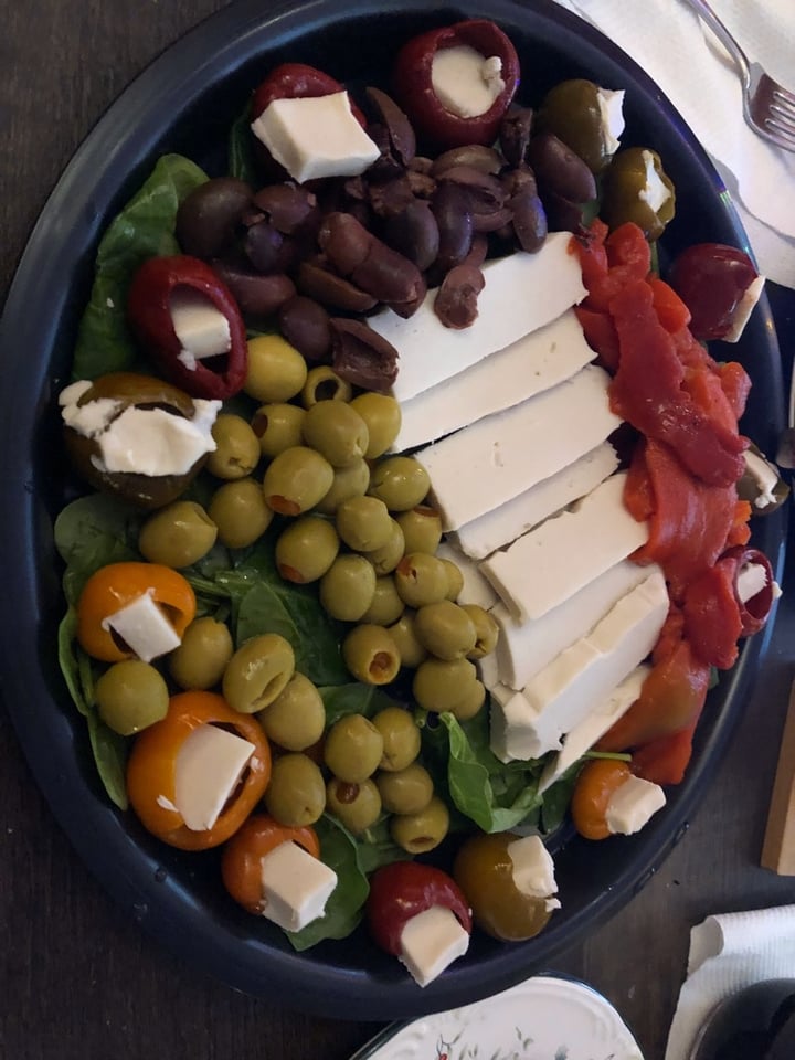 review photo of Miyoko's Creamery Organic Cashew Milk Mozzarella Fresh Italian Style shared by @aimeetheresa01 on 29 Feb 2020 - review