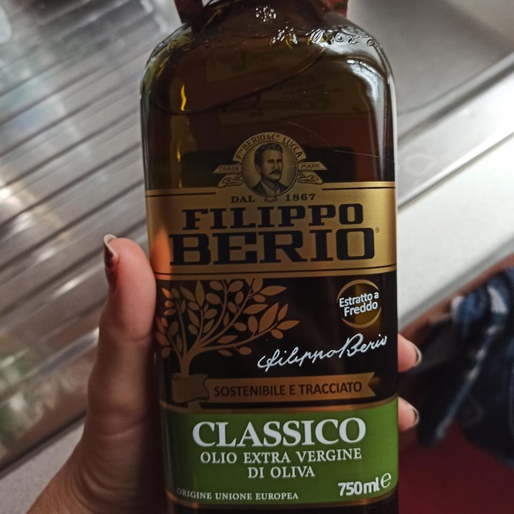 photo of Filippo Berio Extra virgin olive oil shared by @metalcricia on  15 Oct 2022 - review