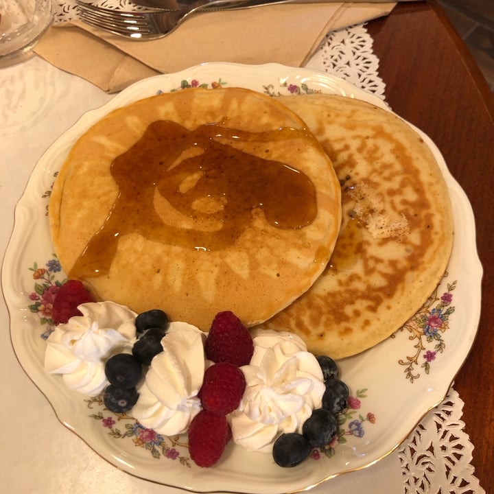 photo of Snug The Comfort Café pancake shared by @violettaplantbased on  14 Dec 2022 - review