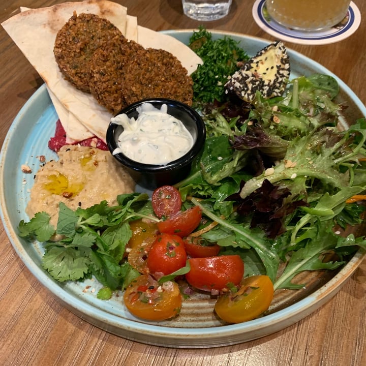 photo of Genius Central Singapore Falafel Bowl shared by @claudiaco on  25 Jan 2021 - review