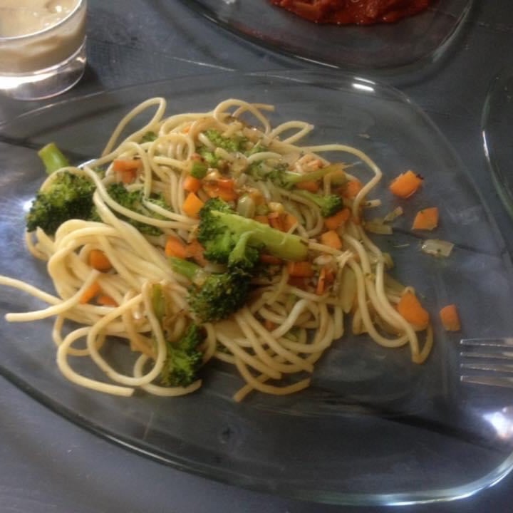 photo of Cafetería Vegana Les Gords Pasta con verduras shared by @mimiceron on  20 Oct 2020 - review