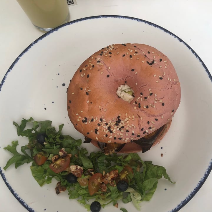 photo of Vegamo Bakery Bagel Bacon Y Cheese. shared by @andyachiu on  20 Jul 2021 - review
