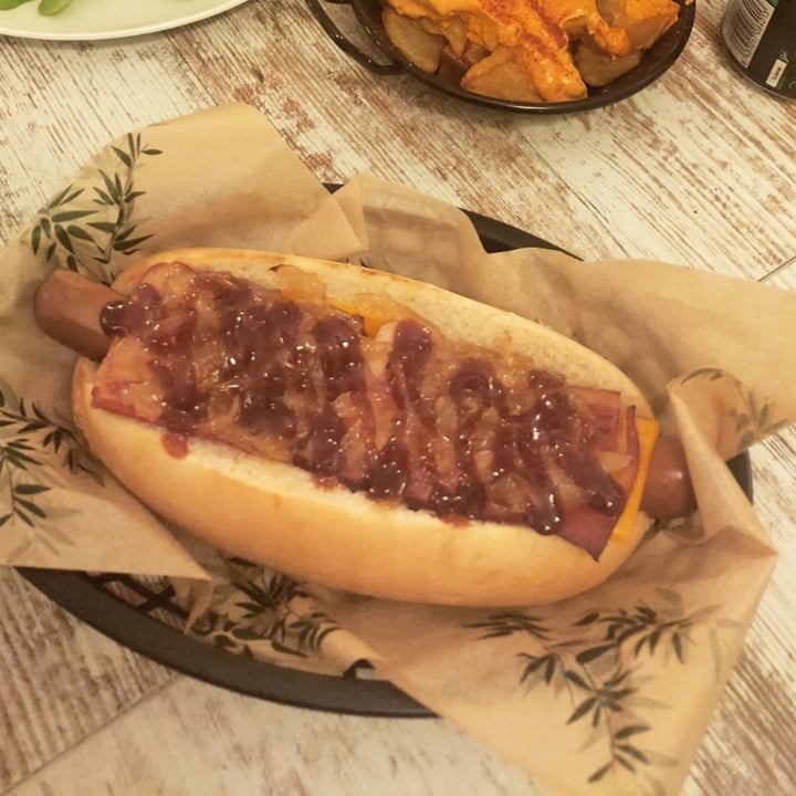 photo of El Jardí Hot dog el completo shared by @activxlosanimales on  10 Oct 2021 - review