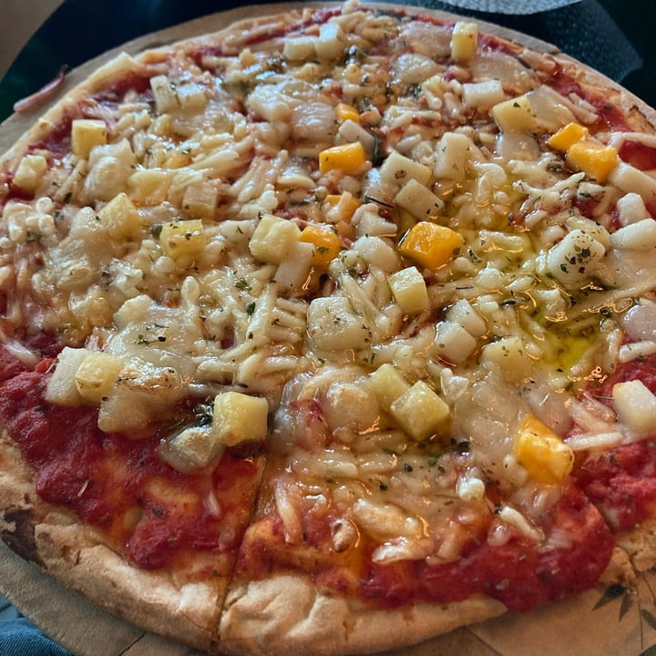 review photo of Wild Food Pizza Cuatro Quesos shared by @veganwildce on 26 Nov 2021 - review