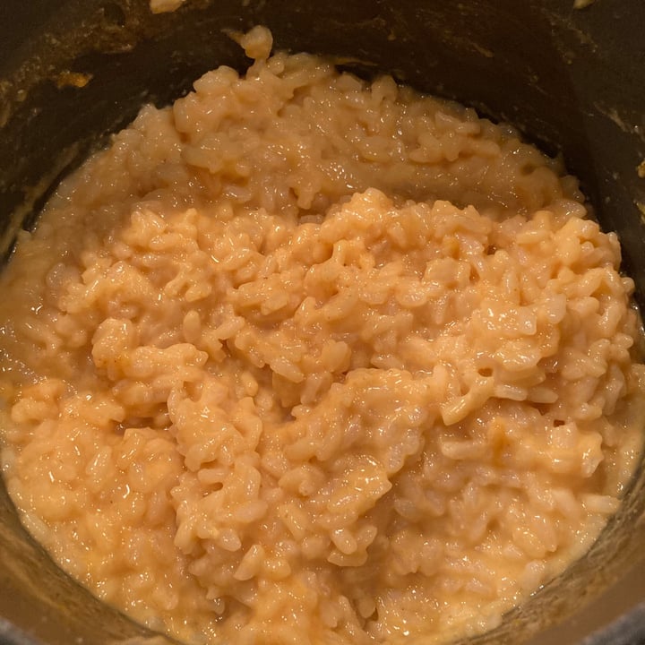 photo of Annie’s Vegan Cheesy Rice (Aged Cheddar Flavor) shared by @tammydillon on  17 May 2022 - review