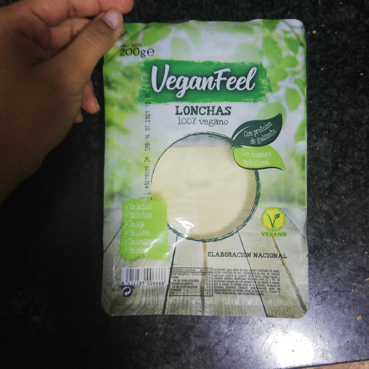 photo of Vegan Feel Lonchas 100% Veganas Queso shared by @lohanavegana on  13 Apr 2021 - review