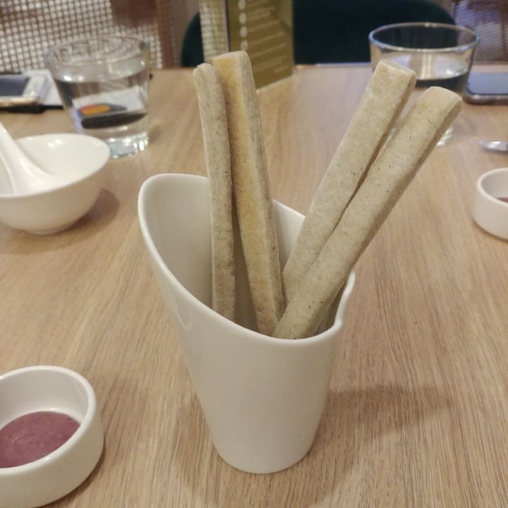 photo of elemen Classic @ Great World Breadsticks shared by @iloveveggies on  21 Jan 2020 - review