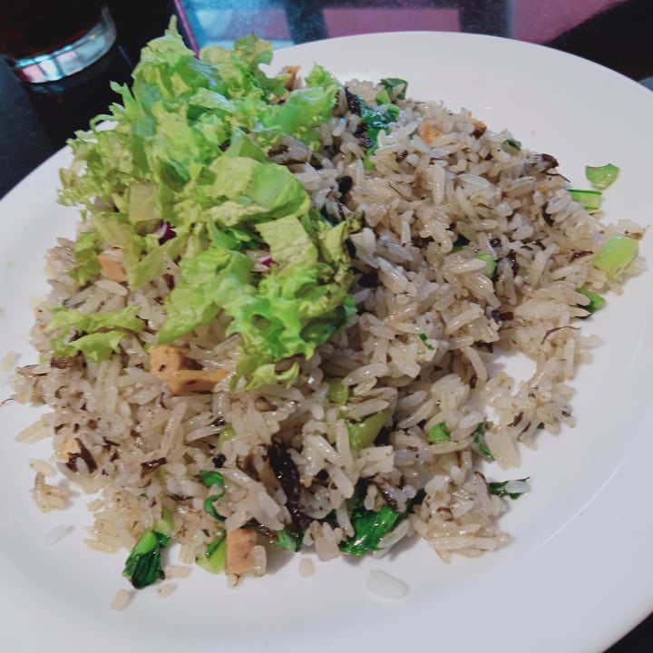 photo of Green on Earth Vegetarian Cafe Olive Fried Rice shared by @veganspicegirl on  23 Jan 2022 - review