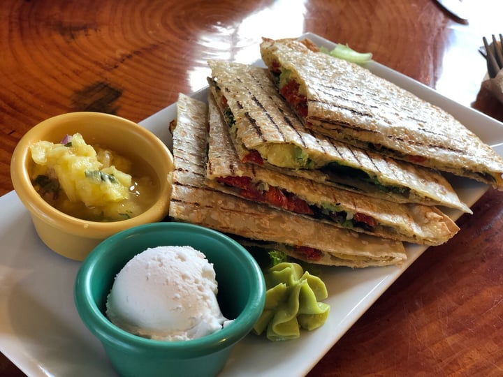 review photo of Shayna B's By The Sea Sun Dried Tomato Quesadilla shared by @theveganpotter on 06 Jan 2020 - review