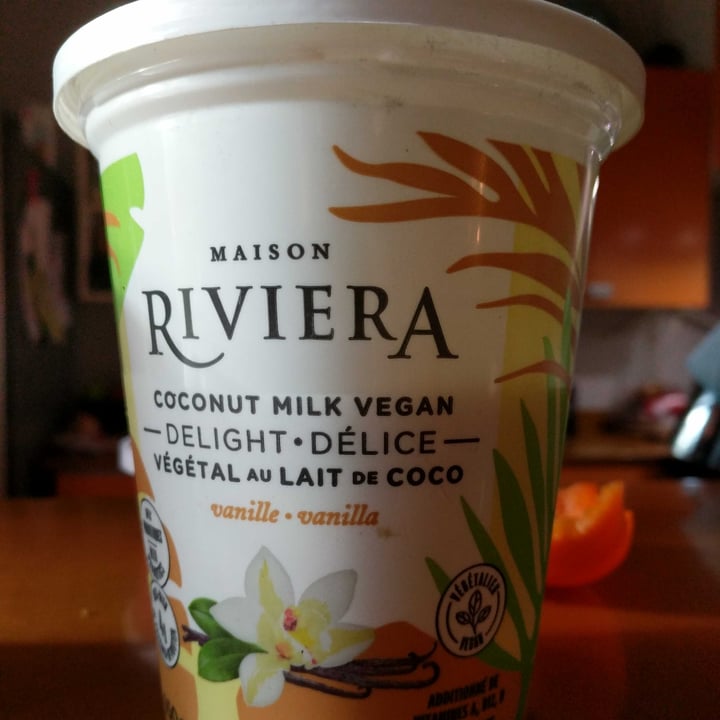 photo of Maison Riviera Coconut Milk Vegan Delight Vanilla shared by @lempiredeschats on  04 Nov 2021 - review