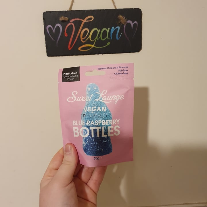 photo of Sweet lounge Blue raspberry bottles shared by @mrsanders93 on  09 Jan 2022 - review