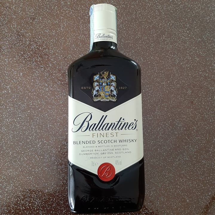 photo of Ballantines Blended Scotch Whisky shared by @marcovolpe on  03 May 2021 - review