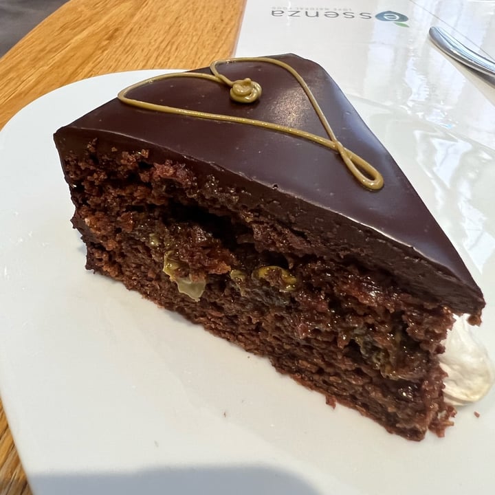 photo of Essenza Love Natural Food Torta Sacher shared by @moccymoccy on  10 Jul 2022 - review