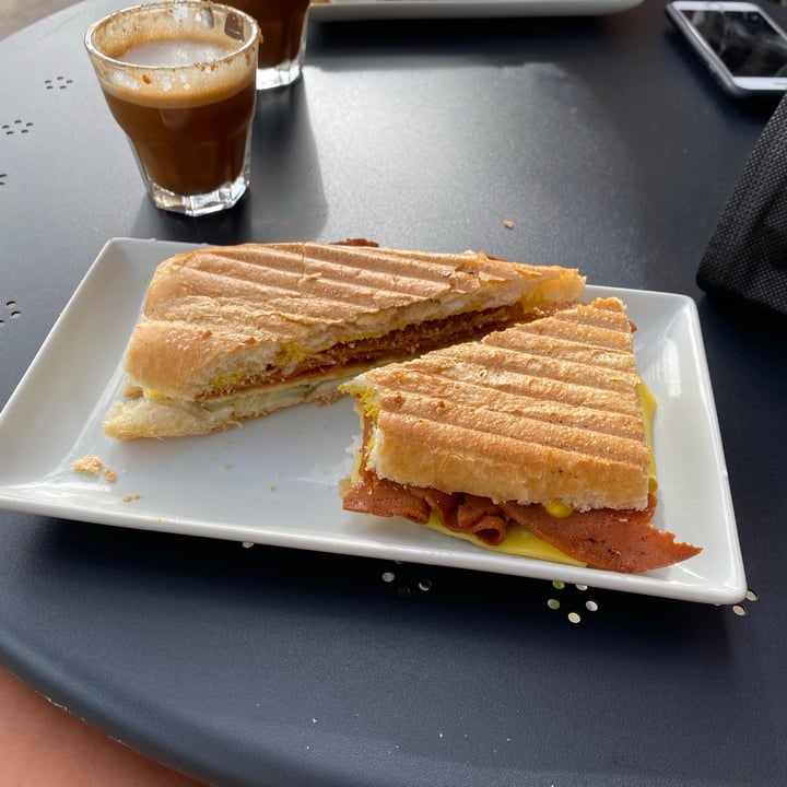 photo of Karma Cream Vegan Cuban Sandwich (special) shared by @nuevedejulio on  17 Jul 2021 - review