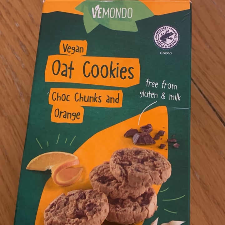 photo of Vemondo  Oat cookies - Choc Chunks and Orange shared by @annasanguinetti on  12 Sep 2022 - review