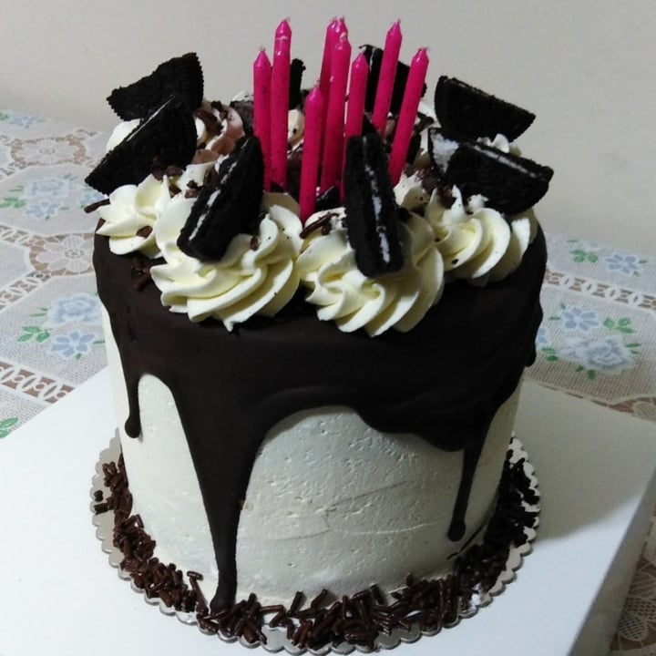 review photo of My Vegan Bakery Torta de dos pisos con chispas de chocolate en la masa shared by @poesiagritada on 22 Jan 2021 - review