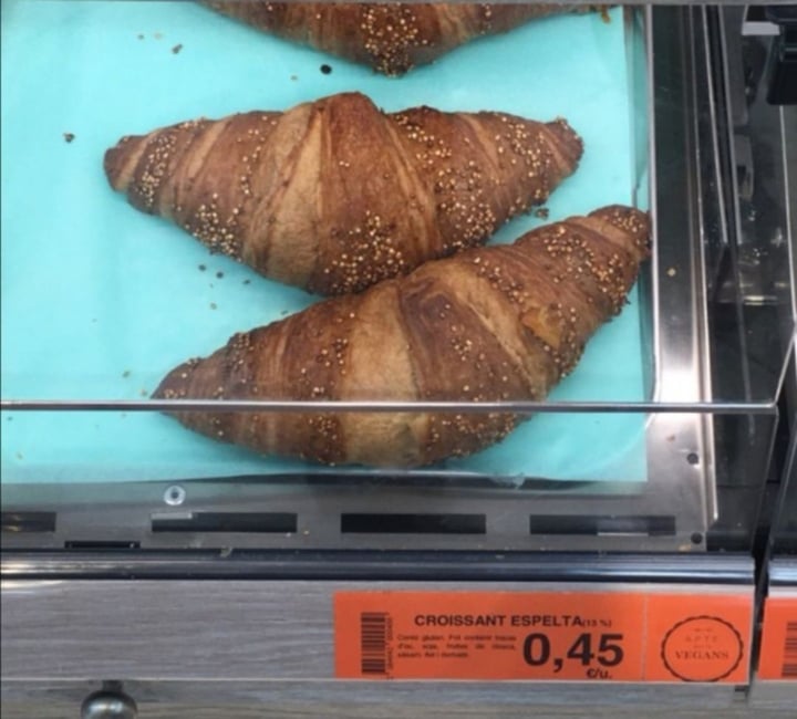 photo of Hacendado Croissant de Espelta shared by @martavegan on  25 Nov 2019 - review