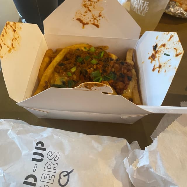 Foto del piatto “Chili Cheese Fries”