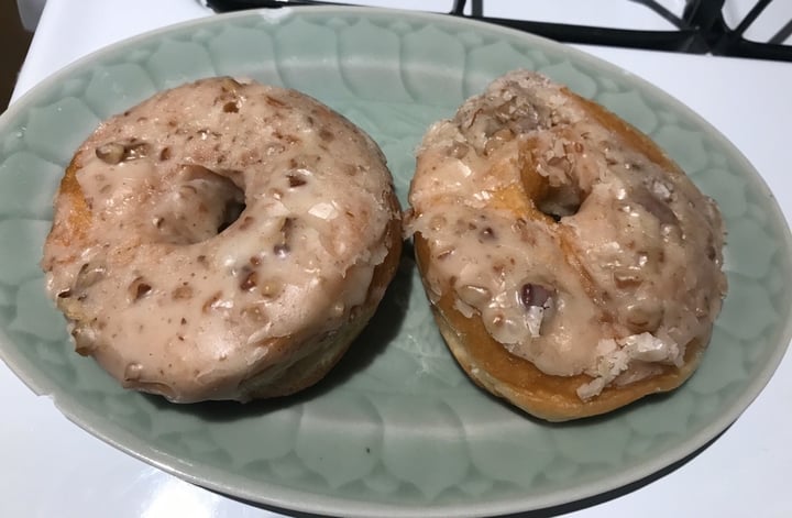 photo of Empire Donuts View Street Brown Butter Toffee Pecan shared by @vegan4lyfe on  26 Oct 2019 - review