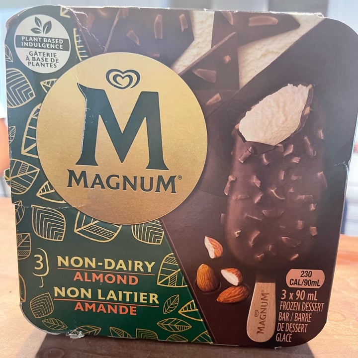 photo of Magnum Magnum Vegan Almond shared by @tanyalynn on  10 Sep 2022 - review