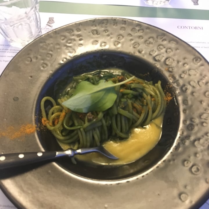 photo of Romeow Cat Bistrot Spaghettone di Gragnano con fitoplancton marino, foglia d’ostrica,salicornia, zucchine , capperi croccanti e coulis di pomodorini gialli shared by @lixie on  13 Jul 2022 - review