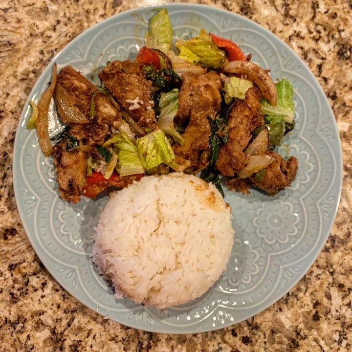 review photo of TNK Vegan Cafe Lemongrass Chick’n shared by @barbieisvegan on 07 Apr 2020 - review
