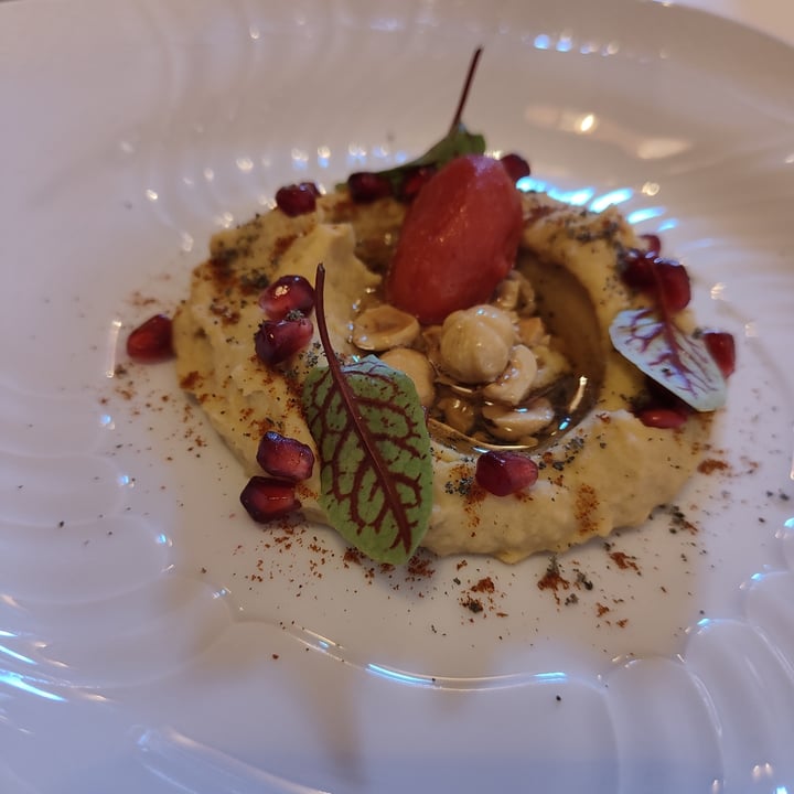 photo of Castellana San Giovanni Hummus shared by @veggyinside on  13 Dec 2021 - review