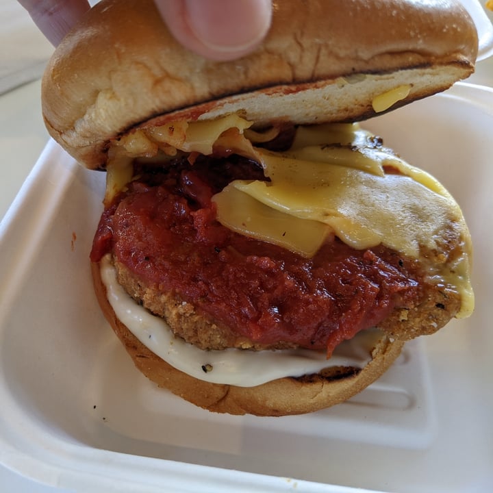 photo of Project Pollo Chick'n Parm Sandwich shared by @caseyveganforlife on  18 Jan 2022 - review