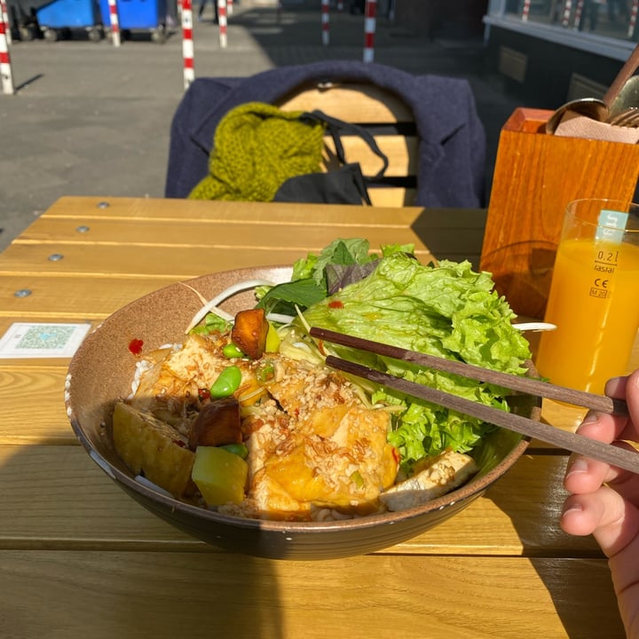 photo of To1980 VEGAN - Vietnamese Street Food Pagoda Bowl shared by @sniffie on  22 Mar 2022 - review