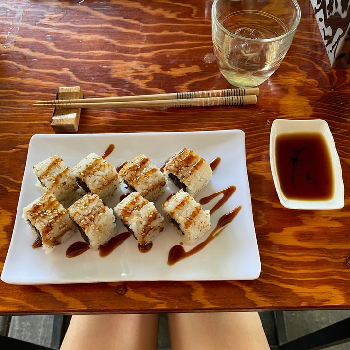 photo of V Ramen Maki de berenjena shared by @aambrose on  05 Aug 2021 - review