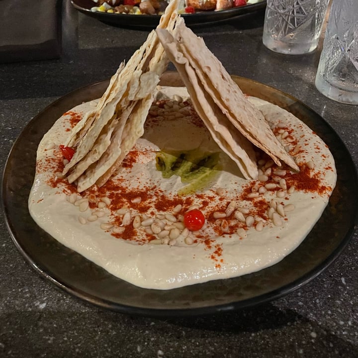 photo of Toothsome Chocolate Emporium & Savory Feast Kitchen Classic Mediterranean Hummus shared by @midorimist on  15 Dec 2022 - review