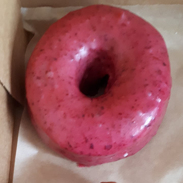 review photo of Nicky's Doughnuts & Ice Cream Mixed Berry Doughnut shared by @carolynvw on 04 Aug 2021 - review