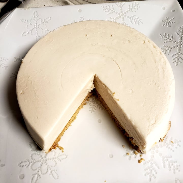 photo of Daiya New York Cheezecake shared by @prowhistlerdave on  31 Dec 2021 - review