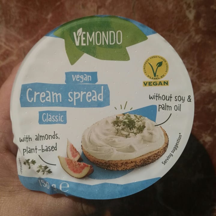 photo of Vemondo Queso crema shared by @sthr on  14 Jan 2022 - review