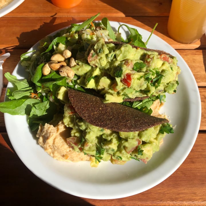 review photo of Hans Cocina Natural Tacos de Guacamole shared by @dprieto on 26 Oct 2022 - review