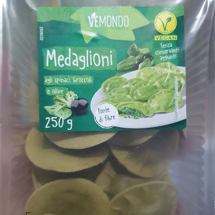 photo of Vemondo medaglioni Spinaci, Broccoli E Olive shared by @martitinga96 on  07 Sep 2022 - review