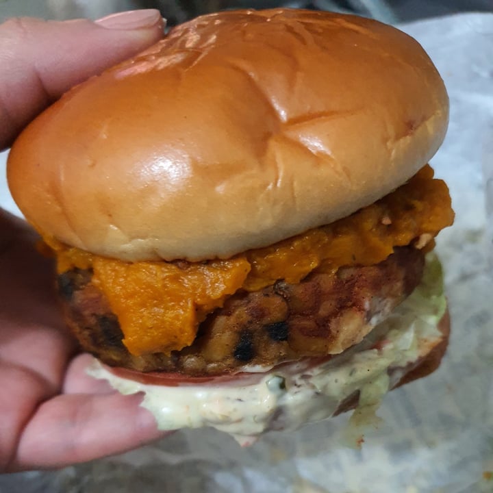 photo of Hasta la Vegan, Burger! Super shared by @franfaria on  11 Jun 2022 - review