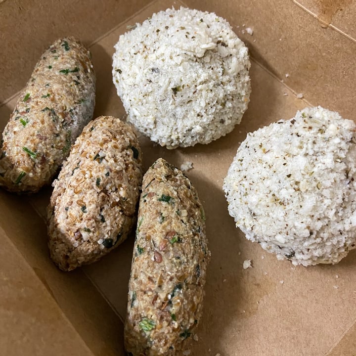 photo of Nova Era Alimentação Consciente Kibes e coxinhas de jaca shared by @fernandakloppel on  11 Jul 2021 - review