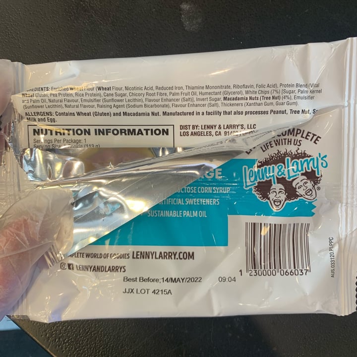 review photo of Lenny & Larry’s The Complete Cookie White Chocolate Macadamia shared by @naomimk on 21 Oct 2021 - review