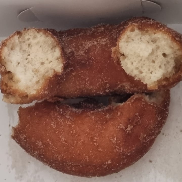 photo of Fresh Earth Food Store Cinnamon Donut shared by @sunshineyum on  23 May 2022 - review